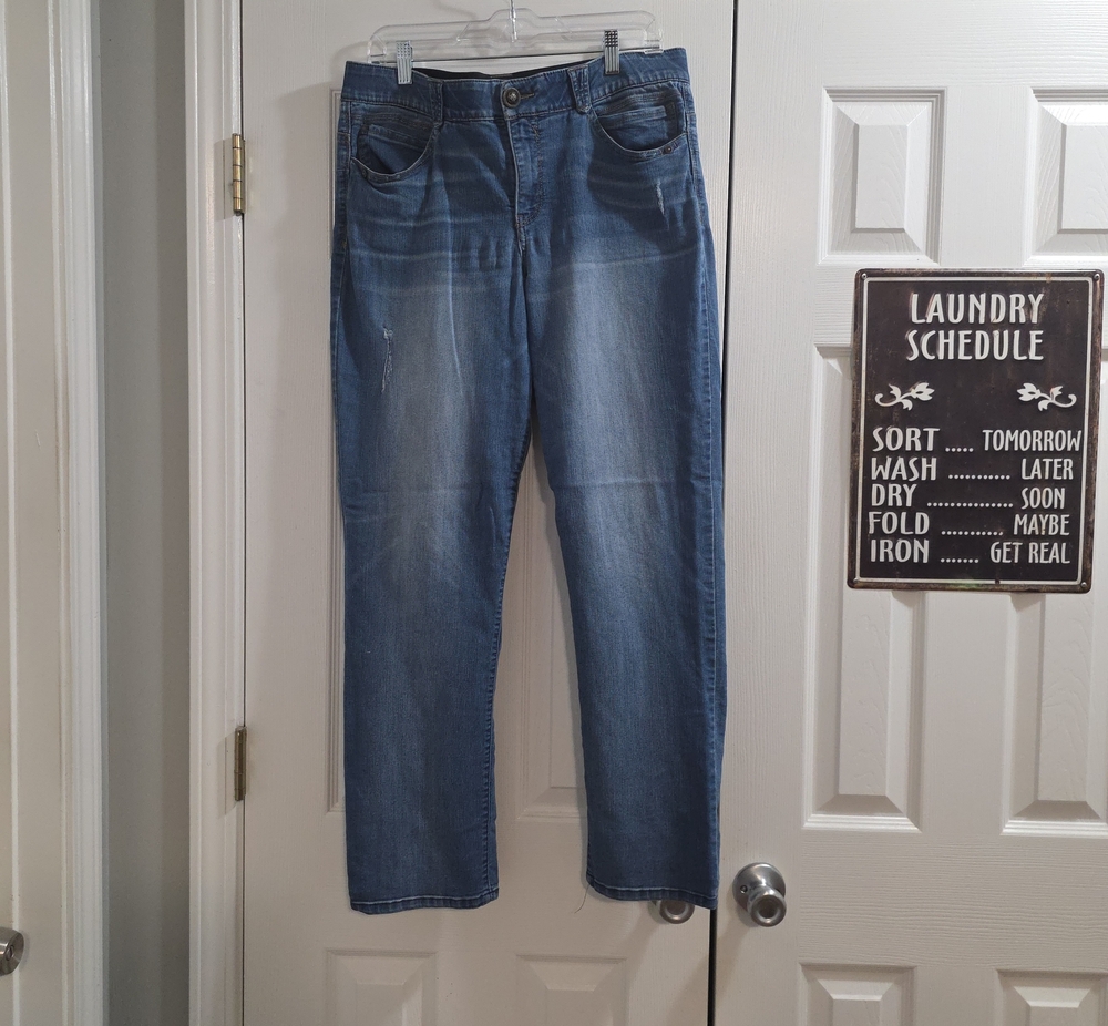 Democracy Women's Straight Leg Jeans - Medium Blue Wash